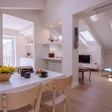 Flora's House - Amalfi Coast Apartment Scala